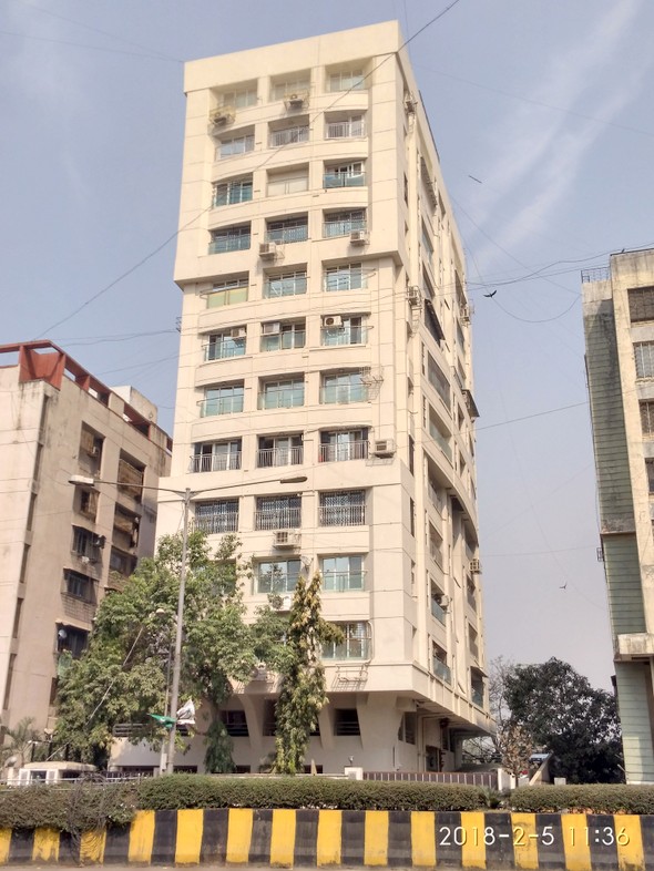3 BHK Flats for Sale in Veejay Niwas, Juhu