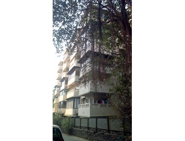 Chandan, Peddar Road
