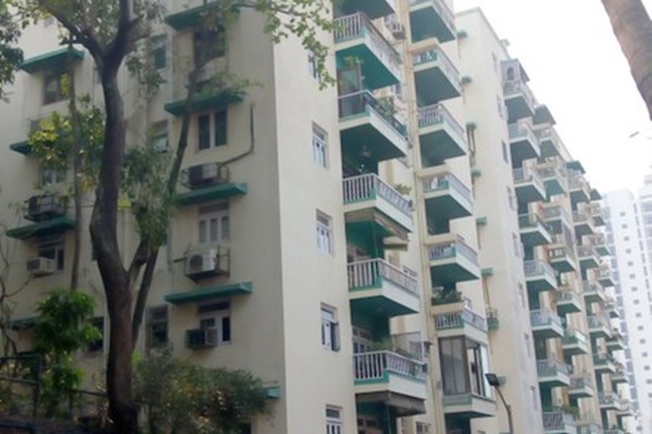 Flat for sale in Cumballa Crest, Peddar Road