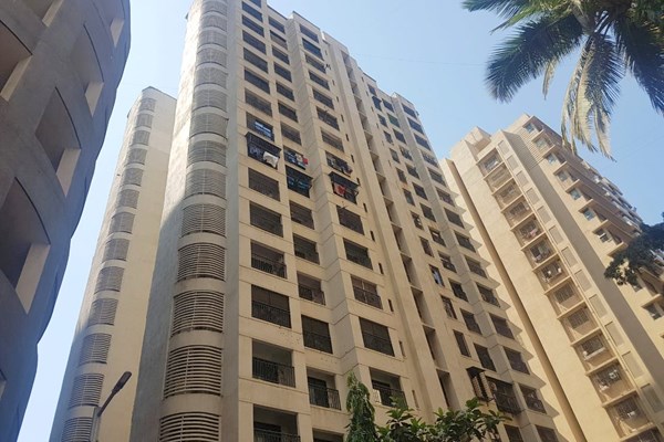 Flat on rent in Ever Top, Andheri West