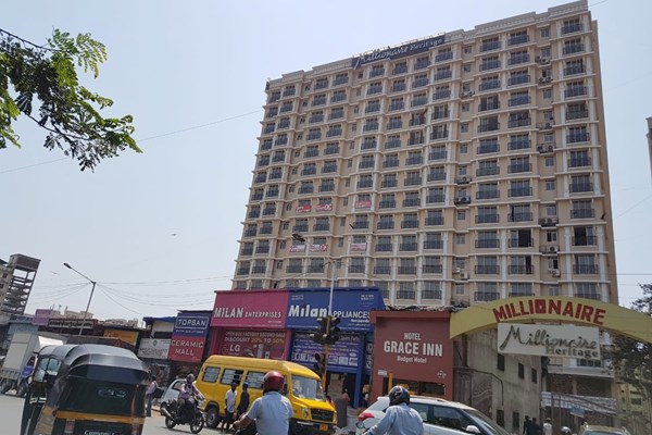 Flat on rent in Millionaire Heritage, Andheri West