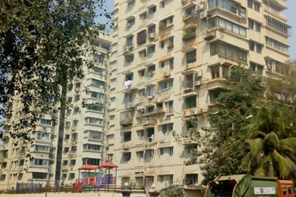 Flat on rent in Paradise Apartment, Nepeansea Road