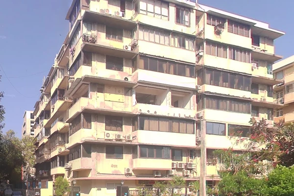 Flat for sale in Shreyas, Nariman Point