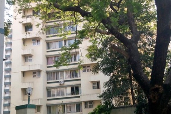 Flat on rent in Harbour Height, Colaba