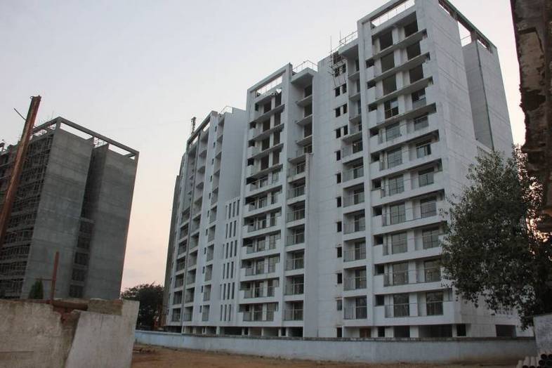 2 BHK Flats on Rent in Aventa Palazzio, Andheri East