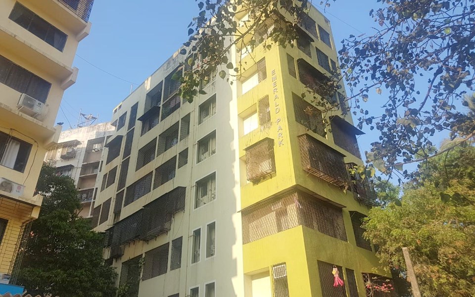 Building - Emerald Park, Andheri West