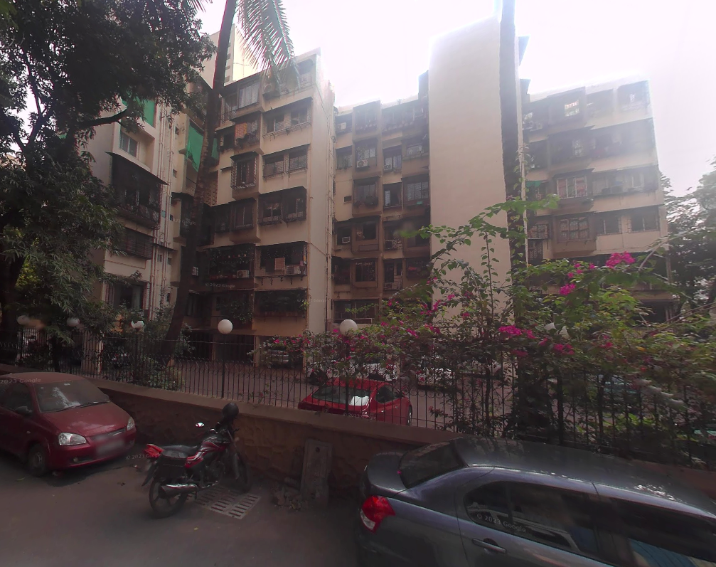 3 BHK Flat for Sale in Andheri West - Golds Green