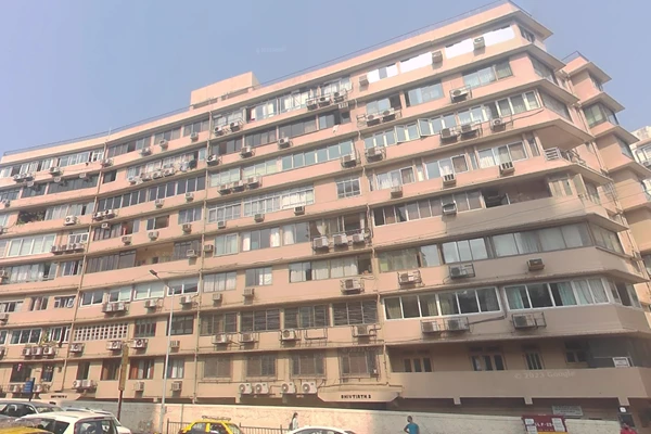 Flat for sale in Shiv Tirth, Peddar Road