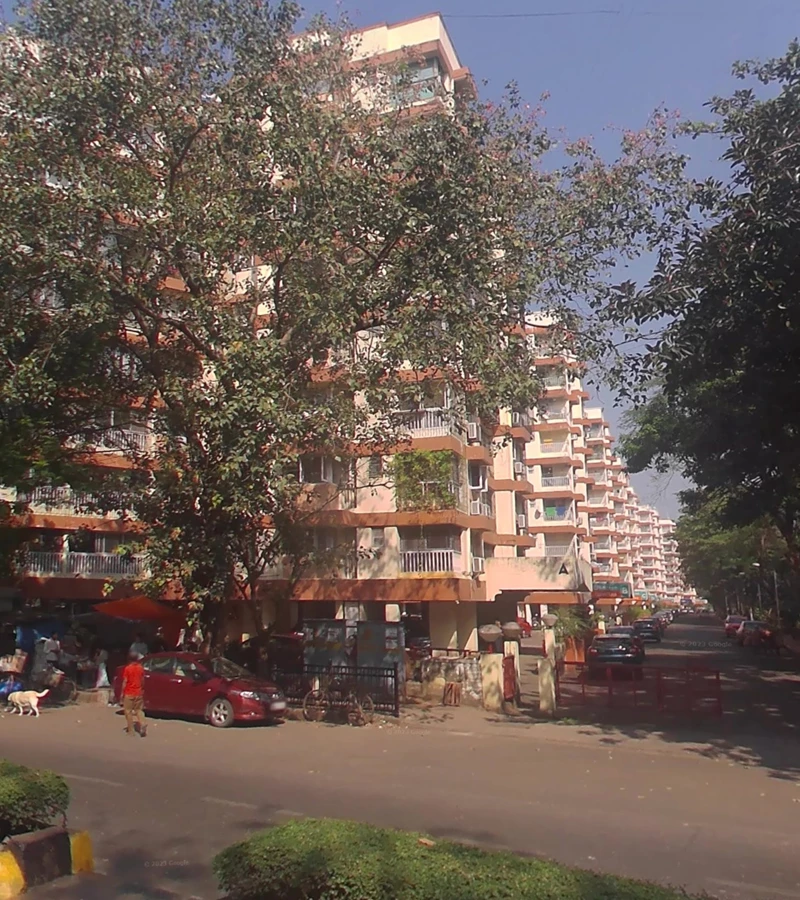 6 - Maker Kundan Gardens, Santacruz West