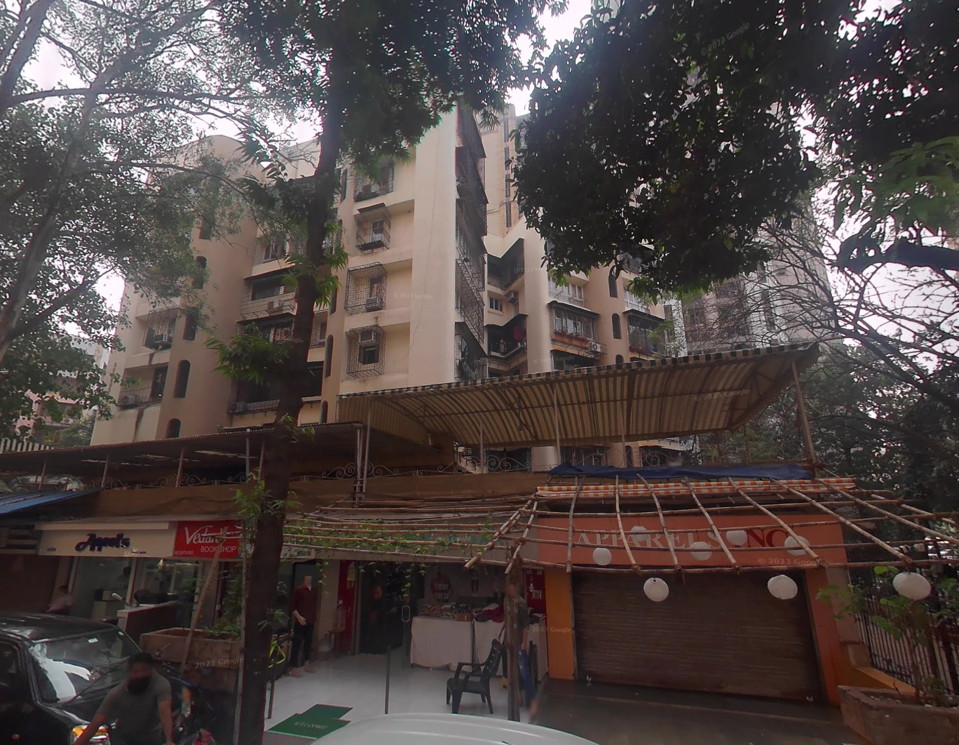Flat on rent in Queens Land, Andheri West