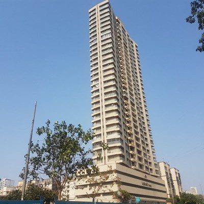 Flat on rent in Lashkaria Green Tower, Andheri West