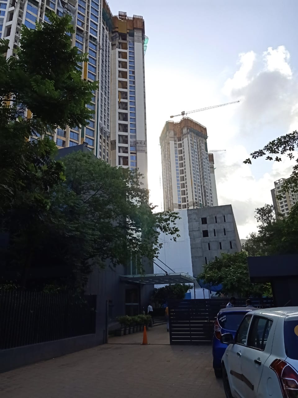 Building - Oberoi Enigma, Mulund West
