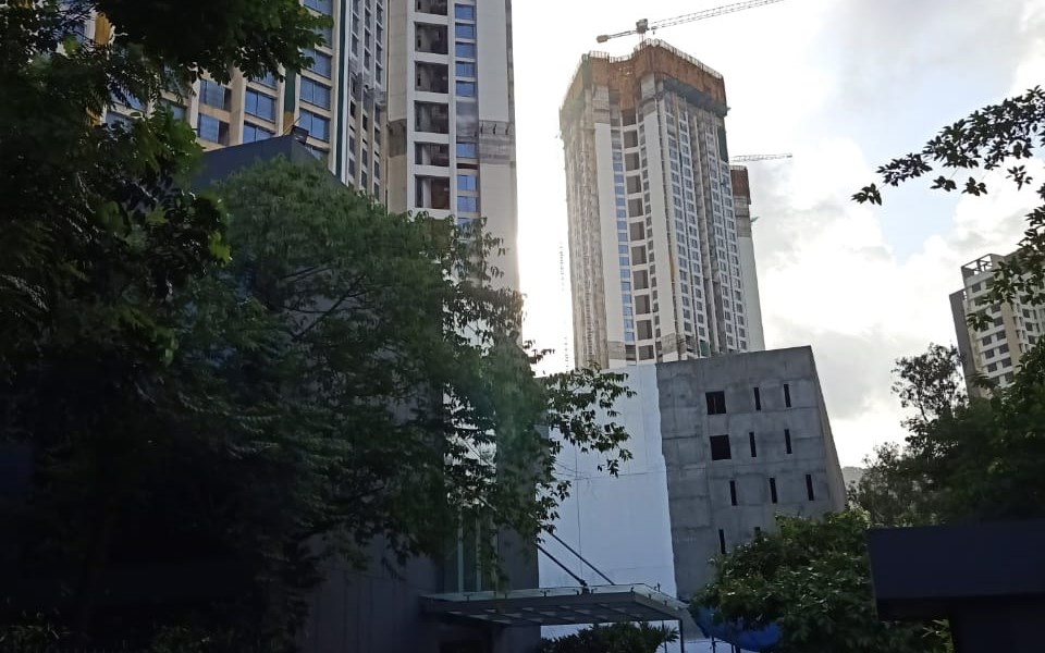 Building - Oberoi Enigma, Mulund West