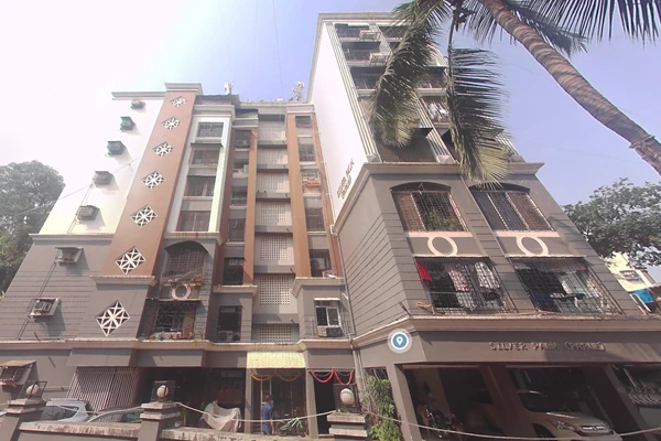 Flat on rent in Silver Palm, Vile Parle West