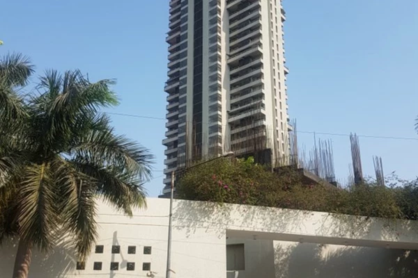 Flat for sale in Oberoi Sky Heights, Andheri West