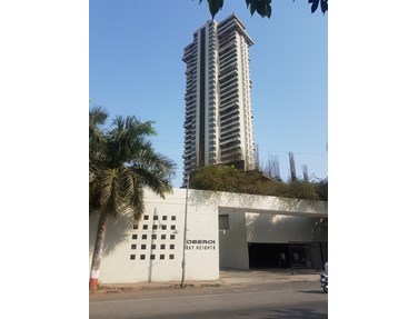 Flat on rent in Oberoi Sky Heights, Andheri West