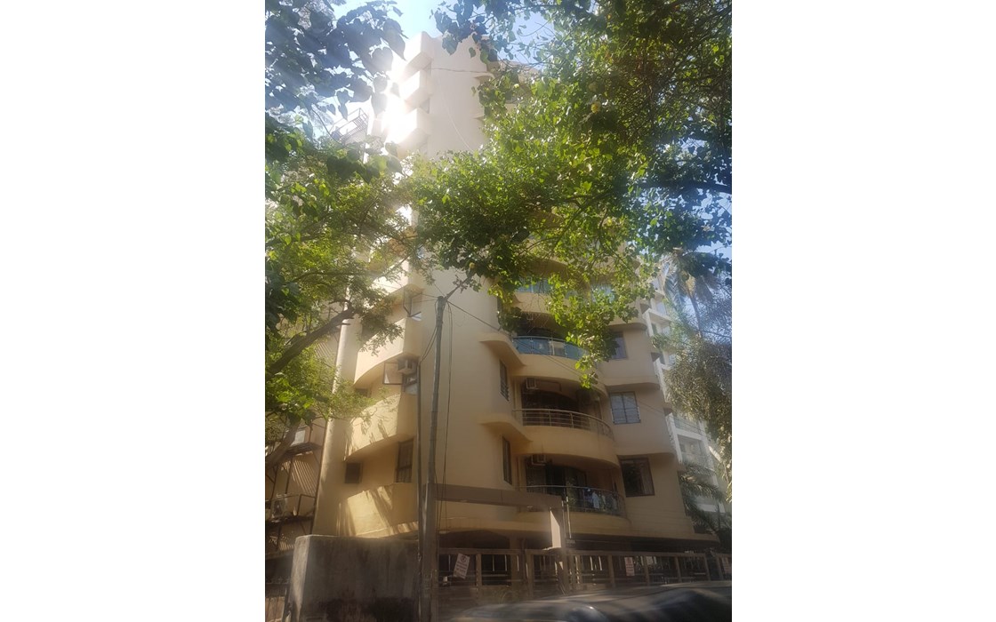 Iona, Juhu Flats Apartments on Rent, Sale & Lease
