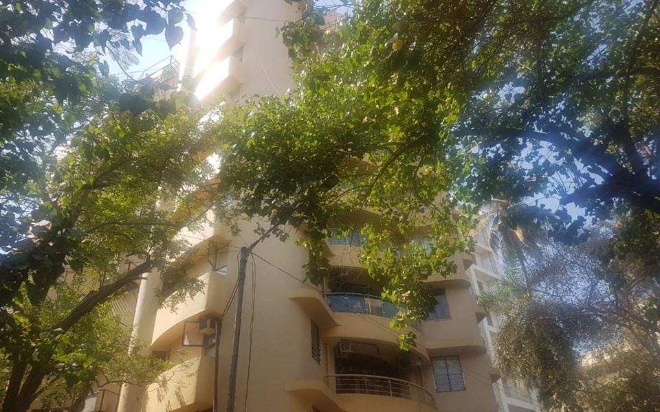 Building1 - Iona, Juhu