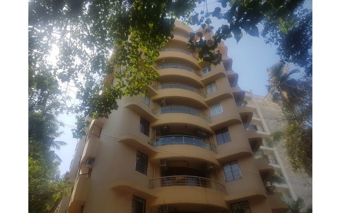Iona, Juhu Flats Apartments on Rent, Sale & Lease