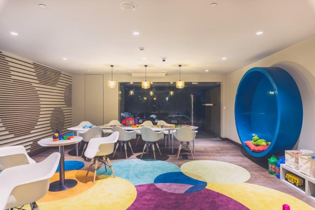 Building10 - Kalpataru Solitaire, Juhu