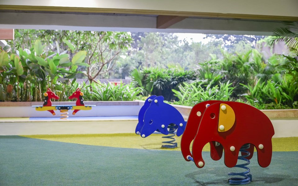 Building13 - Kalpataru Solitaire, Juhu