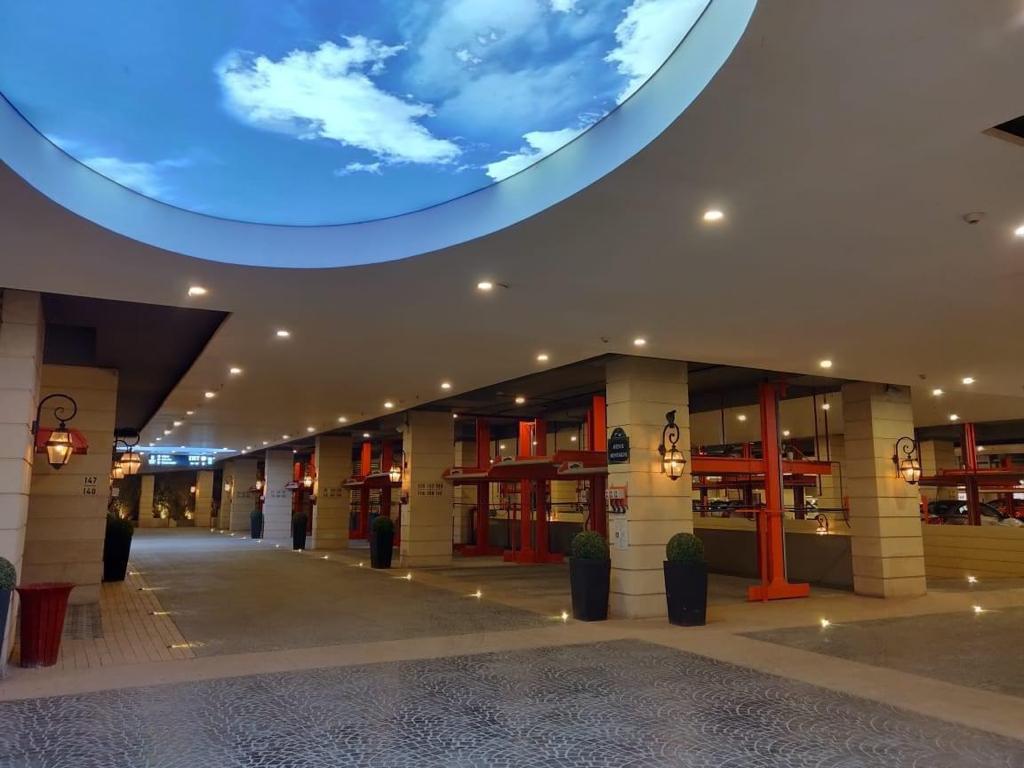 Building7 - Kanakia Paris, Bandra East