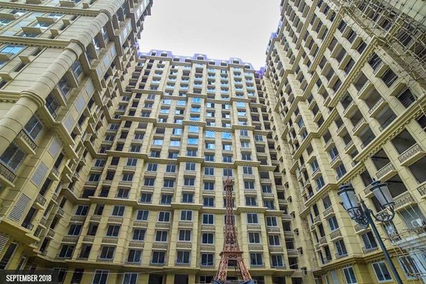 Flat on rent in Kanakia Paris, Bandra East