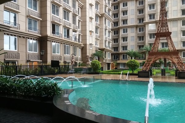 Flat on rent in Kanakia Paris, Bandra East