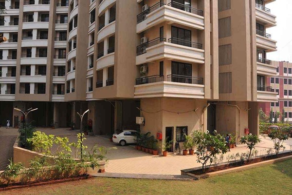 Flat on rent in Satellite Royale, Goregaon East