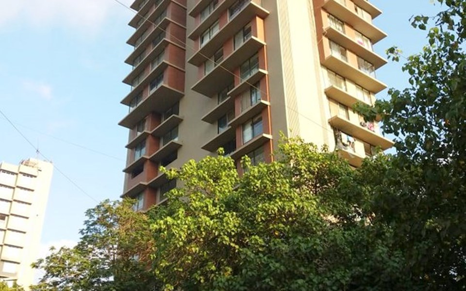 Ap Florence, Khar West