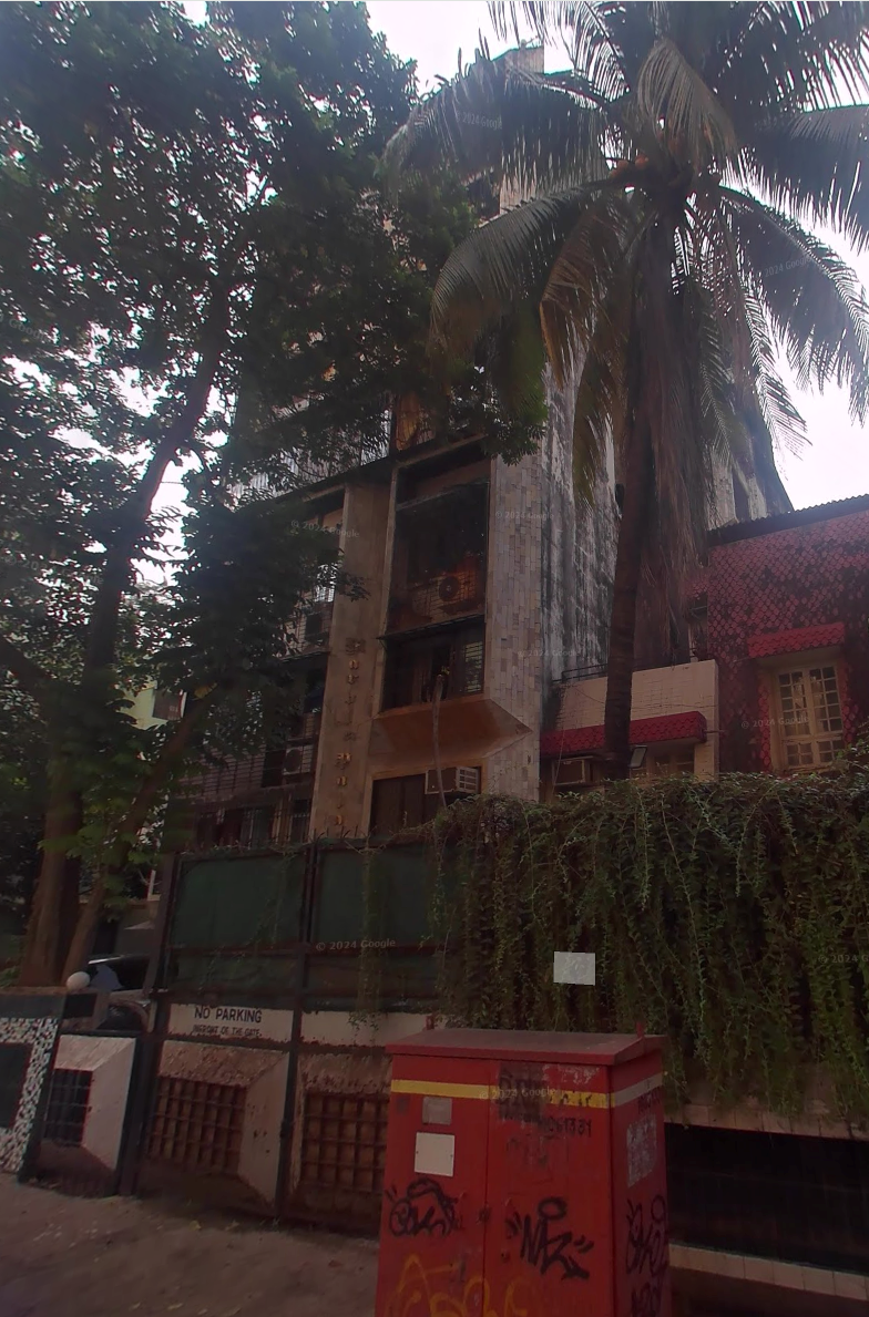 1½ BHK Flat on Rent in Bandra West - Marble Palace