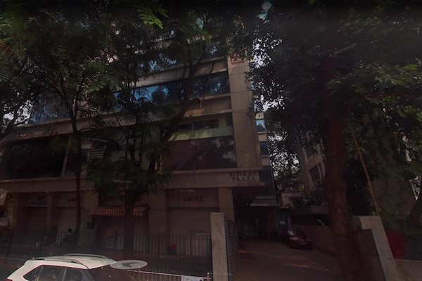 Office for sale in Simran Plaza, Khar West