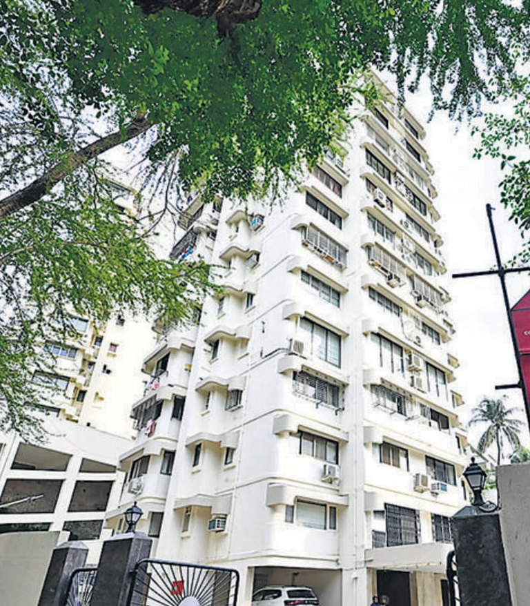 2 BHK Flat for Sale in Breach Candy - Sangeet Sarita