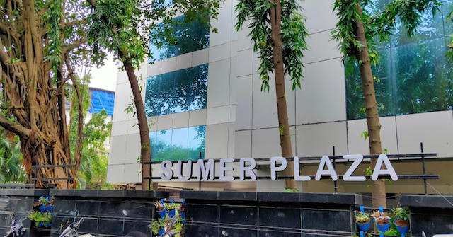 Building - Sumer Plaza, Andheri East