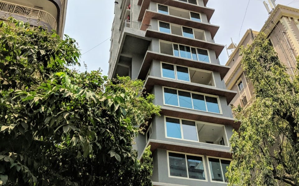 Amin Alturas, Bandra West