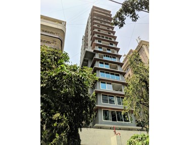 Amin Alturas, Bandra West