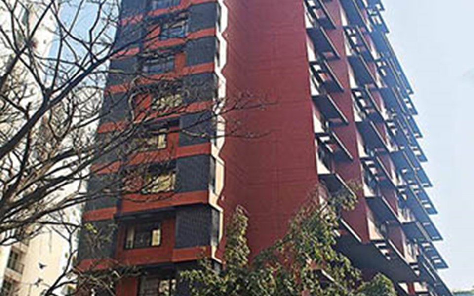 Flying Carpet, Khar West