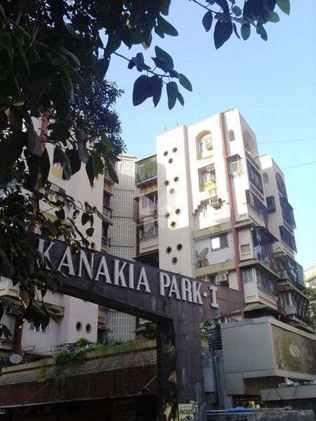 Flat on rent in Kanakia Park, Kandivali East
