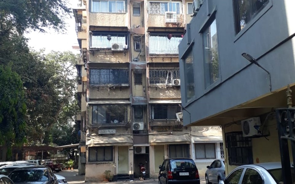 Golden Palace, Bandra West