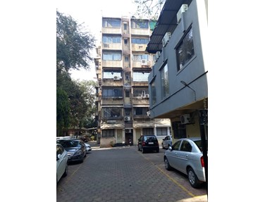Golden Palace, Bandra West