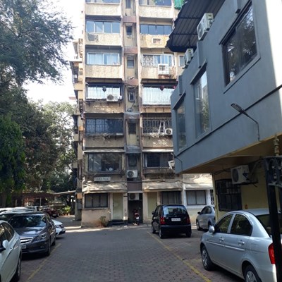 Flat on rent in Golden Palace, Bandra West