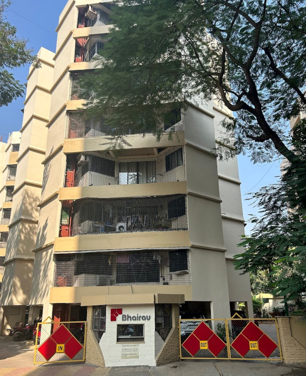 3 BHK Flat for Sale in Andheri West - Bhairav CHS