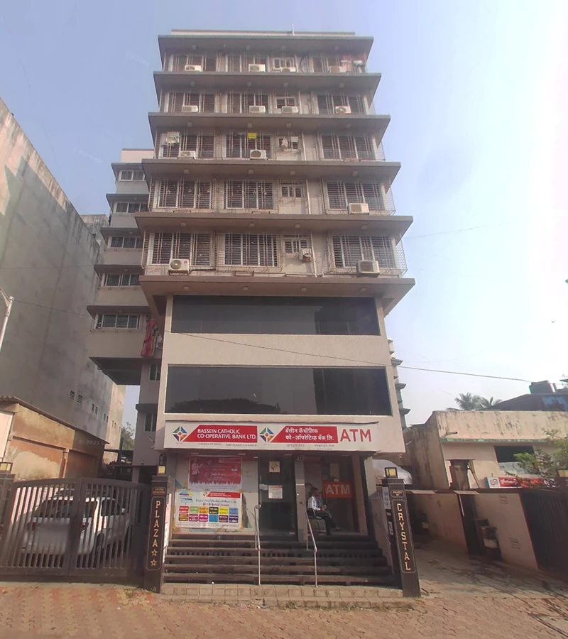 1 - Crystal Plaza, Santacruz East