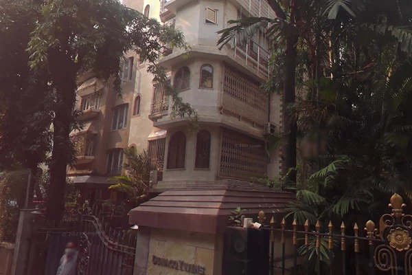 Flat for sale in Dinaco Twins, Bandra West
