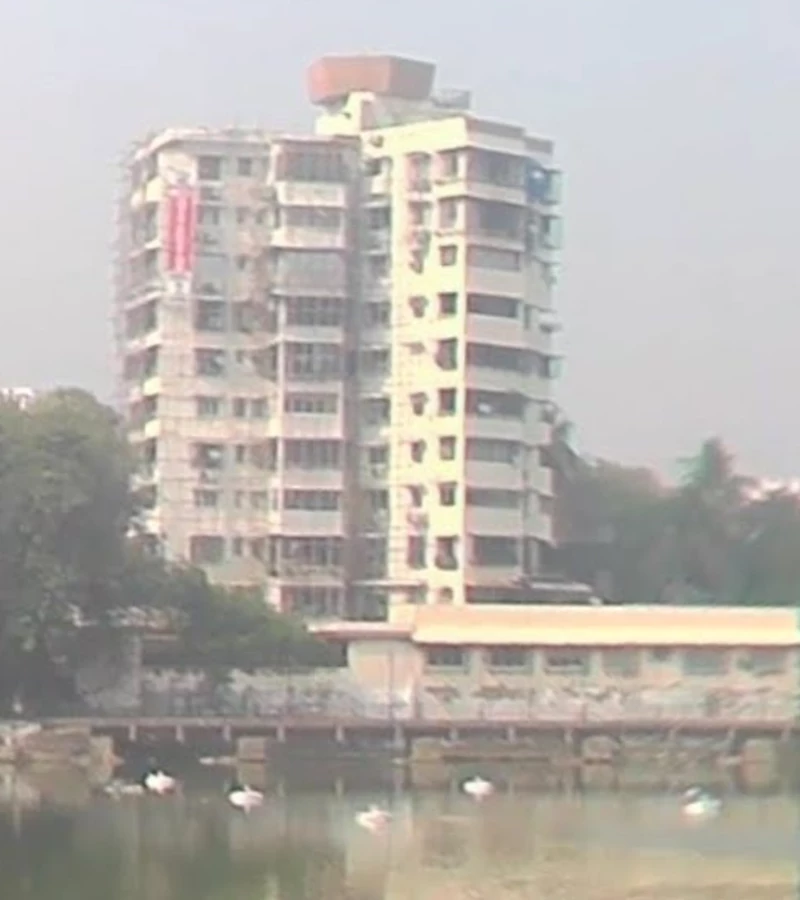 1 - High Peak, Bandra West