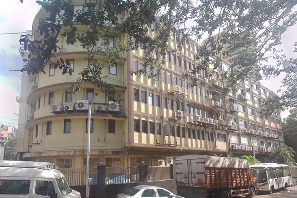 Office on rent in Kakad Chambers, Worli
