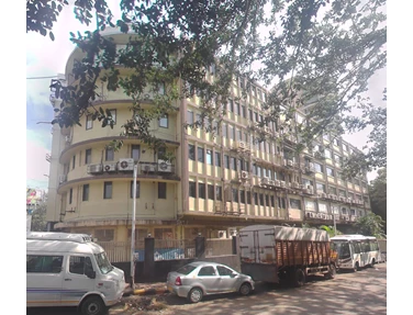 Office on rent in Kakad Chambers, Worli