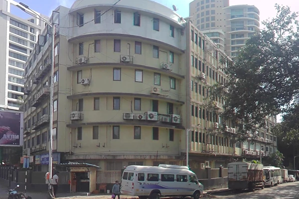 Office on rent in Kakad Chambers, Worli