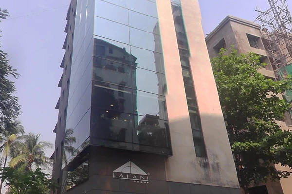 Office on rent in Lalani Aura, Bandra West