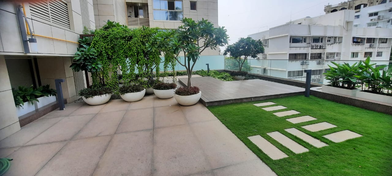 Garden1 - Navroze, Bandra West